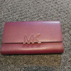 Michael kors wallet/ organizer